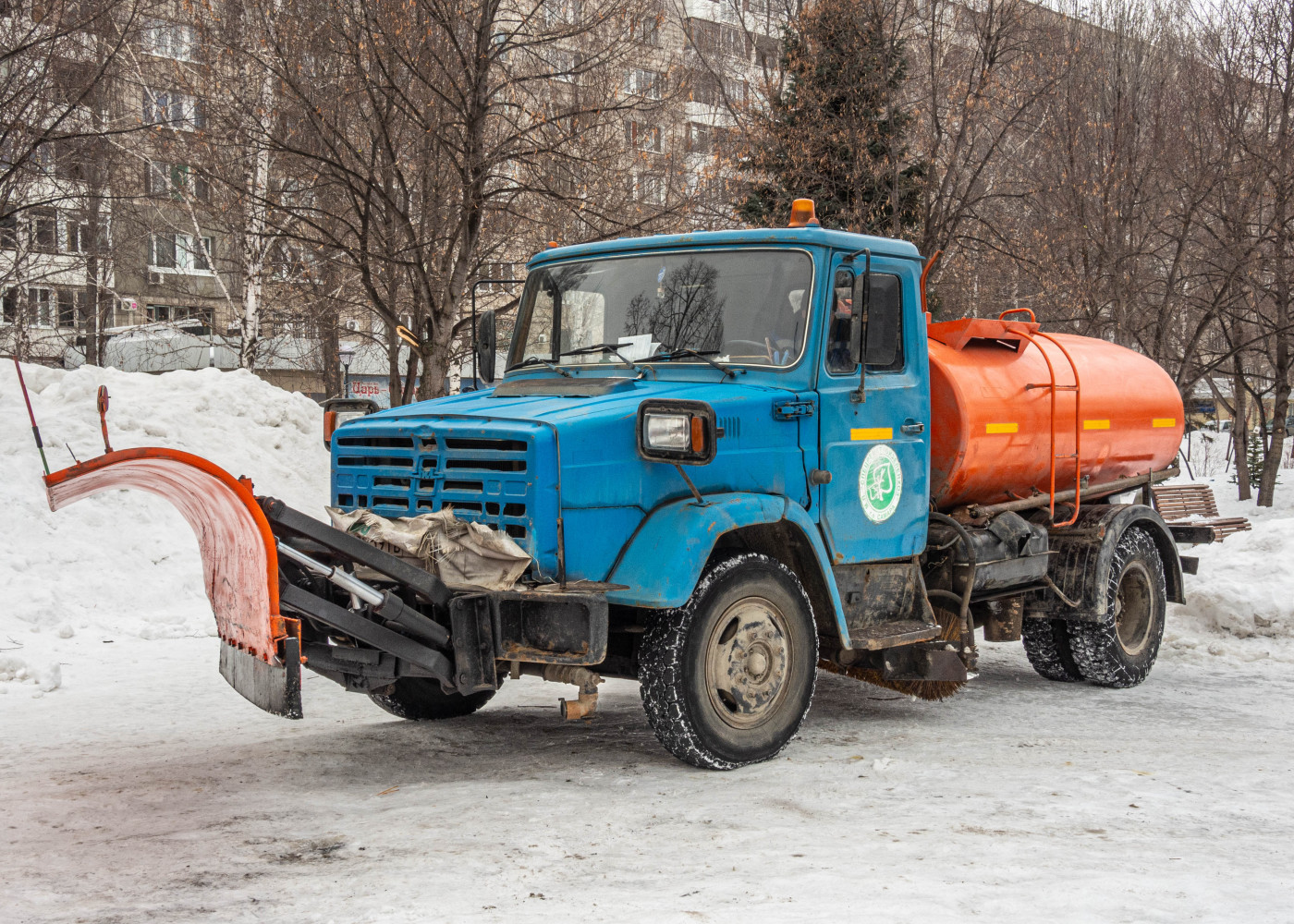 Поливомоечная машина ЗИЛ мдк4333652-03